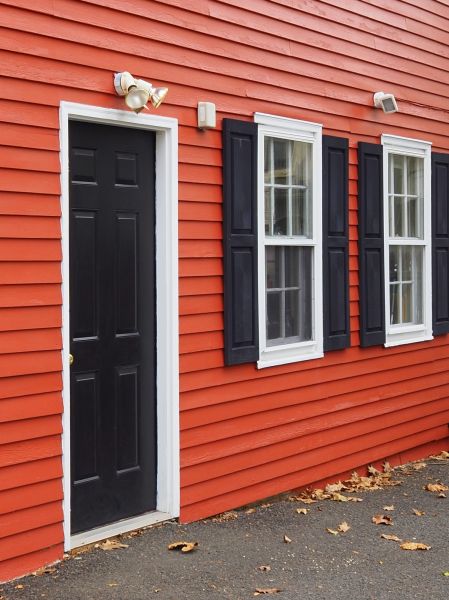 Cost of Red Vinyl Siding Installation in Shawnee