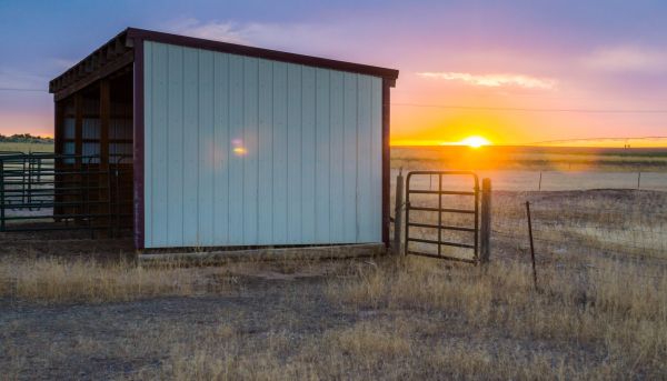Pole Building Siding Service in Shawnee