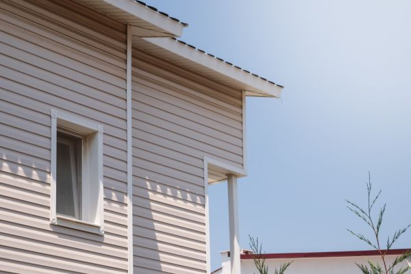 Cost of Vinyl Siding Hole Repair in Shawnee